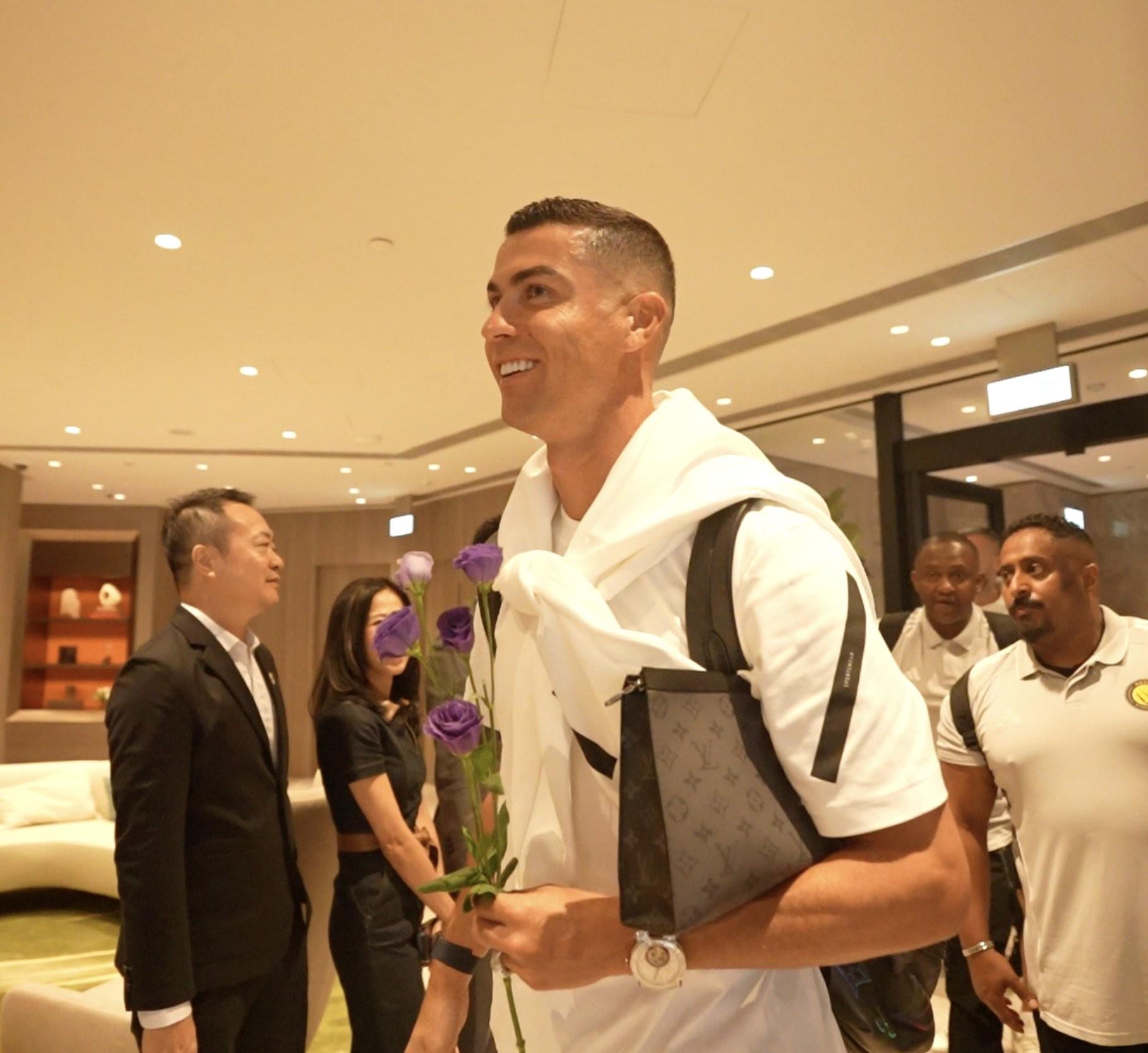 edd, 更新了社交, s胡拜尔库