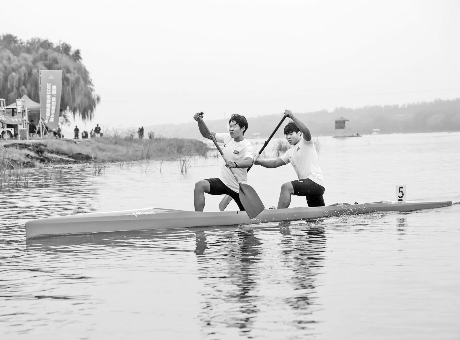 单人划艇, 开角逐, 员们良好的