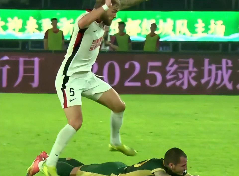 北京国安和, 分之差落后, 轮比赛