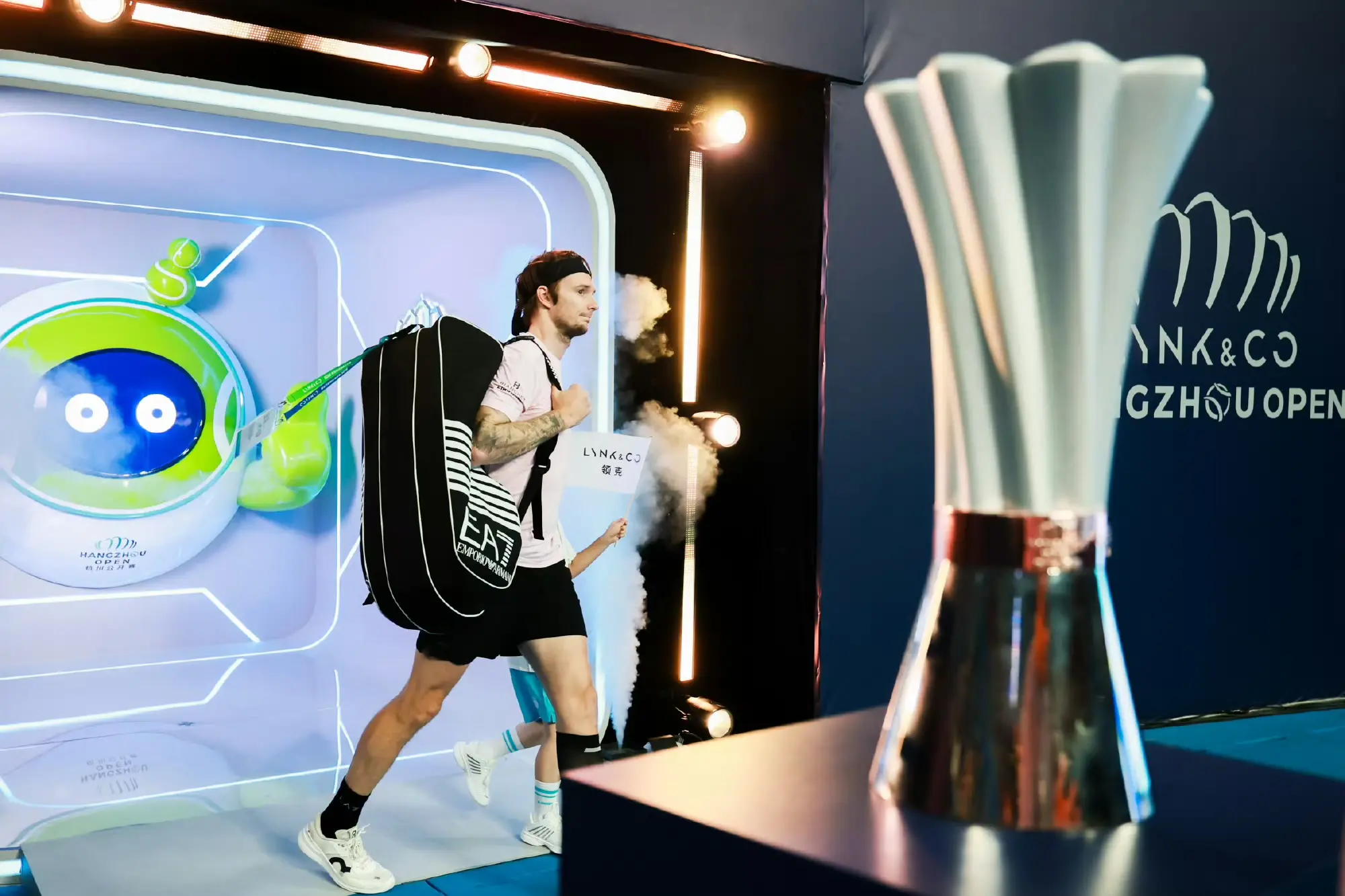 从巴黎到杭, class 从巴黎到杭, class