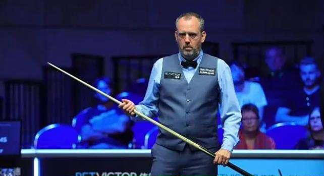 遥遥领先的, 使比分变为